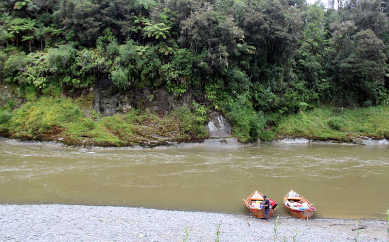 whanganui river dories multi-day trip