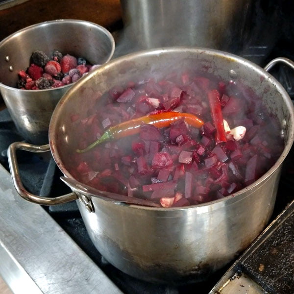 cooking beetroots
